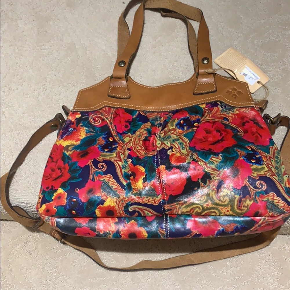 Multi color handbag in excellent condition